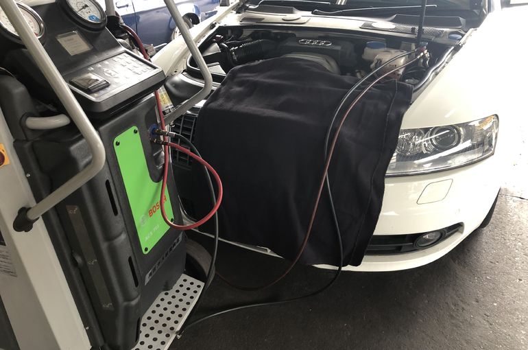 アウディ ａ６ エアコン 効きが悪い 点検 メンテナンス 長野で営業中の自動車修理会社 Groomは日々ブログを更新しております